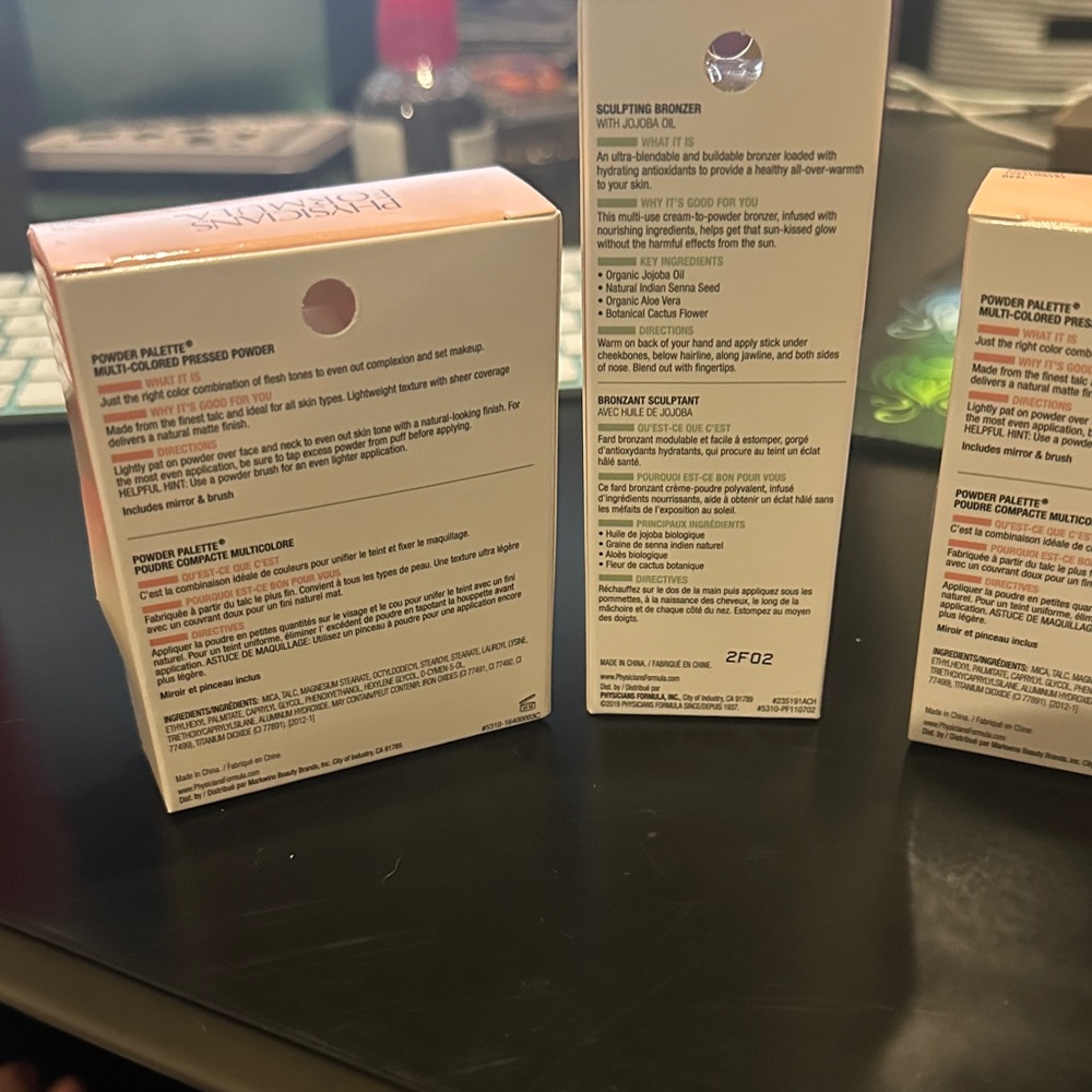 Physicians Formula Multi-Colored Powder Palette Set - Picture 2 of 4